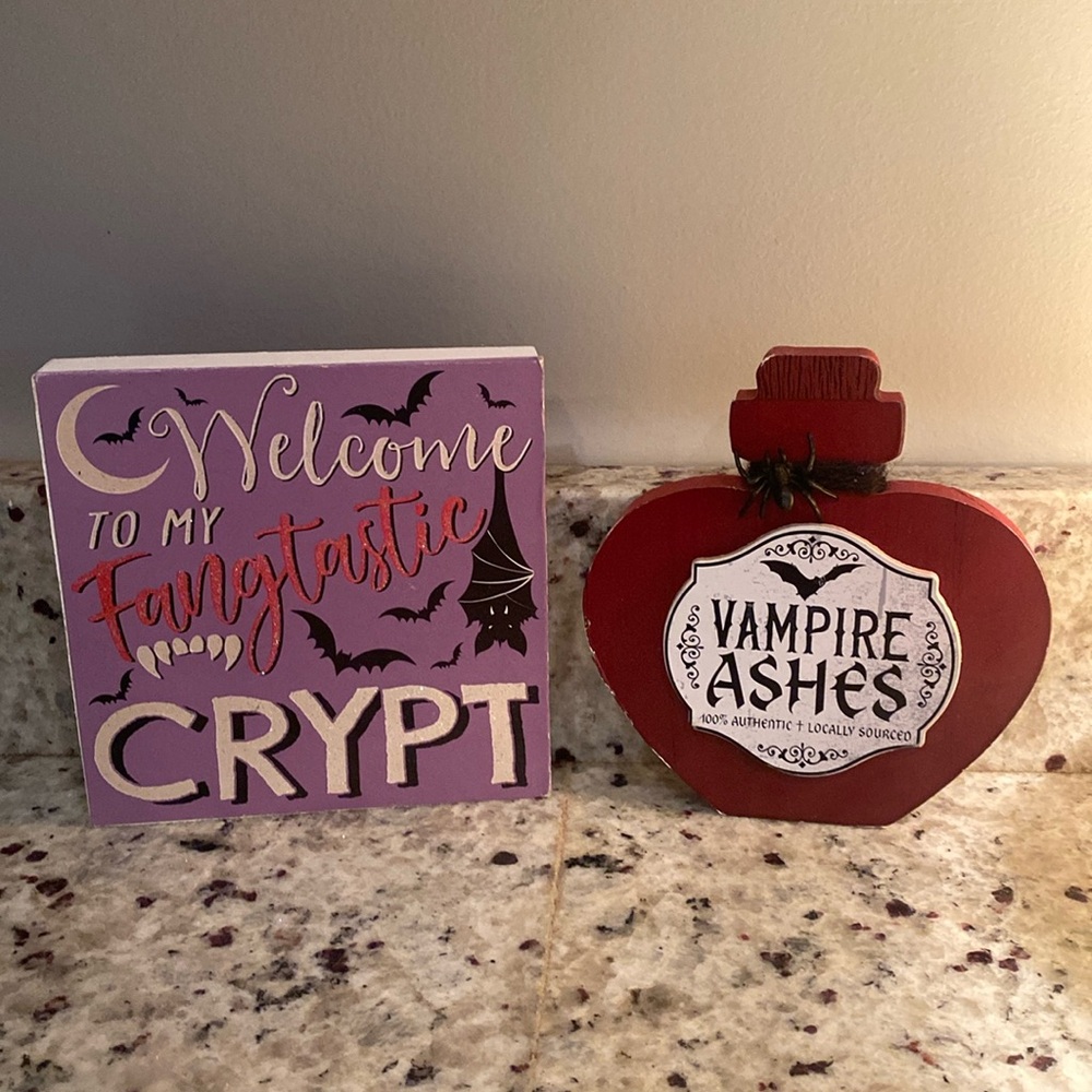 Vampire Halloween Decor Bundle